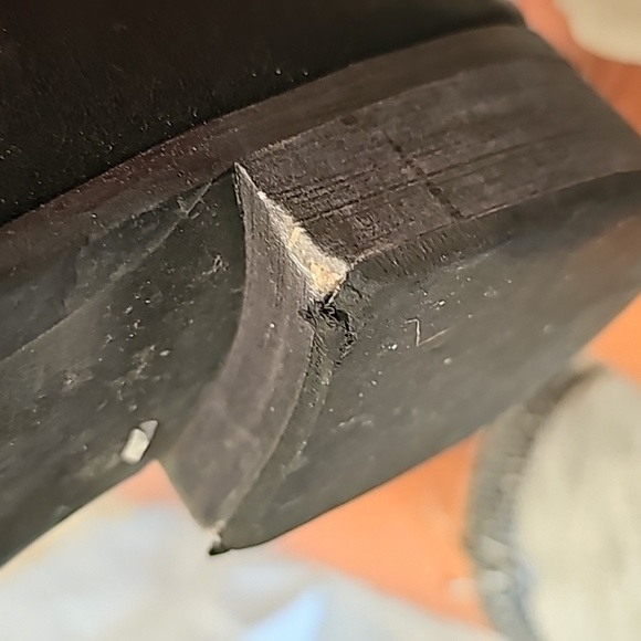 Boot - Picture 4 of 6